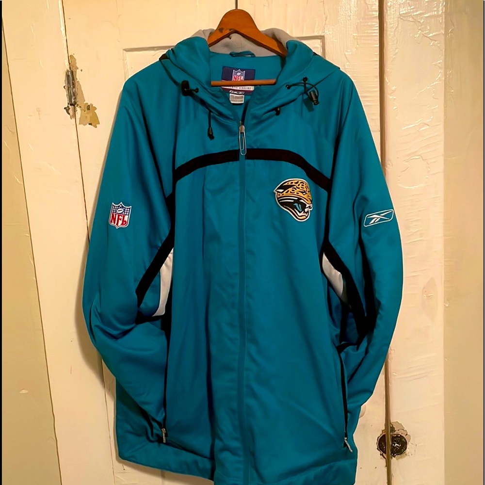 XXL team sideline Official Jaguars team gear
